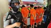 5 Pelaku kasus pembunuhan driver taksi online Julius Sinaga sudah ditangkap petugas Polres Bogor. Foto: dok. Polres Bogor