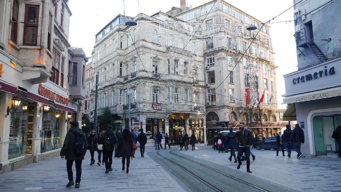 Hati-hati! Turis Kritik Erdogan di Medsos Bisa Dipenjara