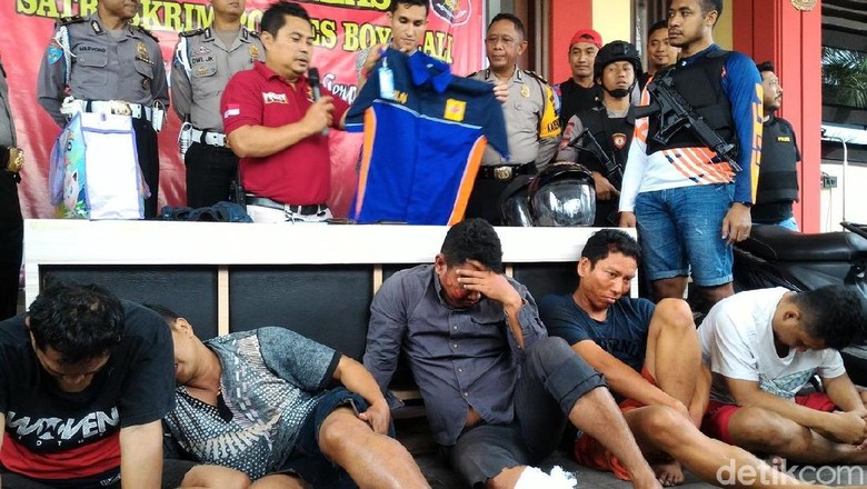 Polres Boyolali Tembak Komplotan Pencuri Bermodus Petugas PLN Gadungan Polres Boyolali Tembak Komplotan Pencuri Bermodus Petugas PLN Gadungan