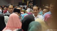 Di Gresik, Jokowi Janjikan 15 Juta KK Terima PKH di 2019