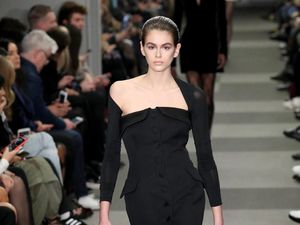 Foto: Model Zaman Now! Anak Cindy Crawford Dominasi Fashion Show Dunia