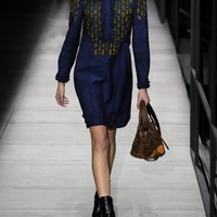  Fashion show Bottega Veneta pun menampilkan Kaia Gerber. (Foto: Getty Images)