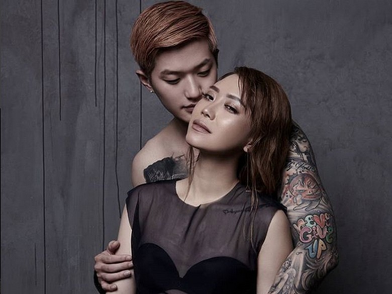 6 Bulan Nikah, Lee Jeong Hoon dan Moa Dikaruniai Anak Pertama 6 Bulan Nikah, Lee Jeong Hoon dan Moa Dikaruniai Anak Pertama
