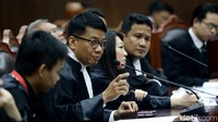 Mahkamah Konstitusi (MK) menggelar sidang perdana UU MD3 dengan agenda pemeriksaan pendahuluan.
