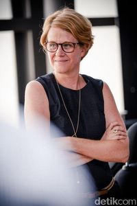Annette Baumeister