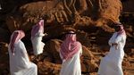 Seperti Ini Jadinya Kalau Bebatuan di Arab Saudi Diukir Seperti Unta