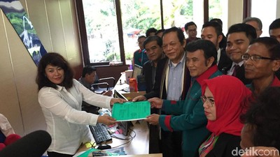 Foto: Rhoma Irama Daftarkan Banding Partai Idaman ke PTUN