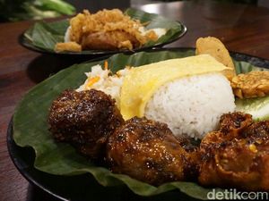 Ayam Kriwil: Puas Makan Ayam Kriwil dan Iga Bakar dengan Paduan Sambal