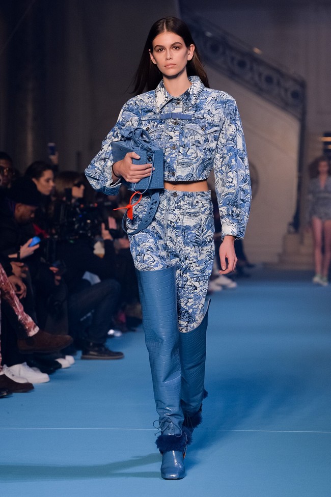 Koleksi Off-White Fall-Winter 2018/2019. (Foto: Getty Images)