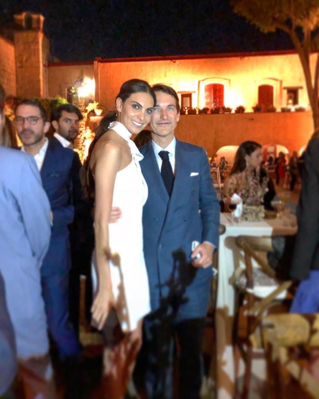 Nicolai dan Mariana memulai pesta dengan pre-wedding party. Pesta sebelum menikah tersebut seperti bachelorette party untuk merayakan hari terakhir keduanya dengan status single.  Foto: dok. Instagram