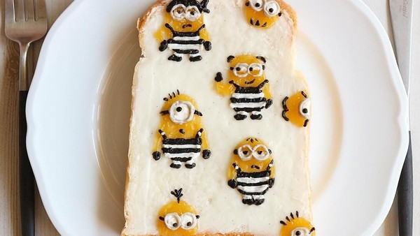 Kreatif! Roti Panggang Ini Dihiasi dengan Bunga hingga Minion Lucu