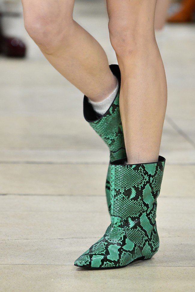 Koleksi Miu Miu Fall-Winter 2018/2019. (Foto: Getty Images)