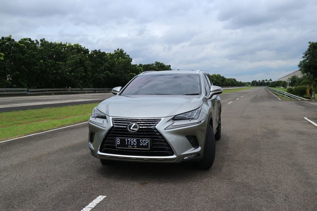 Rasakan SUV Mewah dari Jepang yang Berjiwa Muda