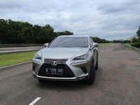 Rasakan SUV Mewah dari Jepang yang Berjiwa Muda