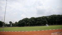 Perubahan wajah lapangan bersejarah itu mulai dilakukan Maret 2017 dan ditargetkan rampung pada akhir Maret ini.
