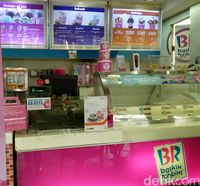 Slurrp! Segarnya Paduan Chocolate Floats dengan Es Krim Cotton Candy