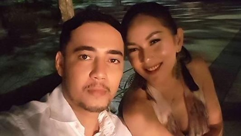 Digugat Cerai, Suami Kalina Oktarani Posting Lagu Jealous Digugat Cerai, Suami Kalina Oktarani Posting Lagu Jealous