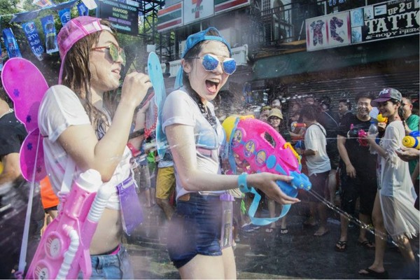 Yuk, Siap Basahan-basahan di Festival Songkran Thailand April Ini