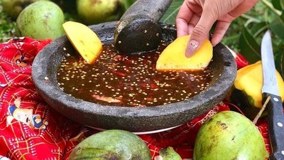Dari 10 Racikan Rujak Buah Pedas Ini, Mana yang Paling Kamu Suka?