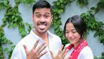 Happy Couple! Wajah Bahagia Chicco Jerikho dan Putri Marino