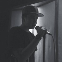 Pada tahun 2010 Umay merilis album perdananya bertajuk Umay dimana iramanya merupakan hasil saduran dari lagu Lupa-Lupa Ingat milik Kuburan Band. Foto: Instagram