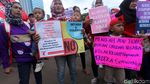 Peringati Hari Perempuan, Massa Demo DPR