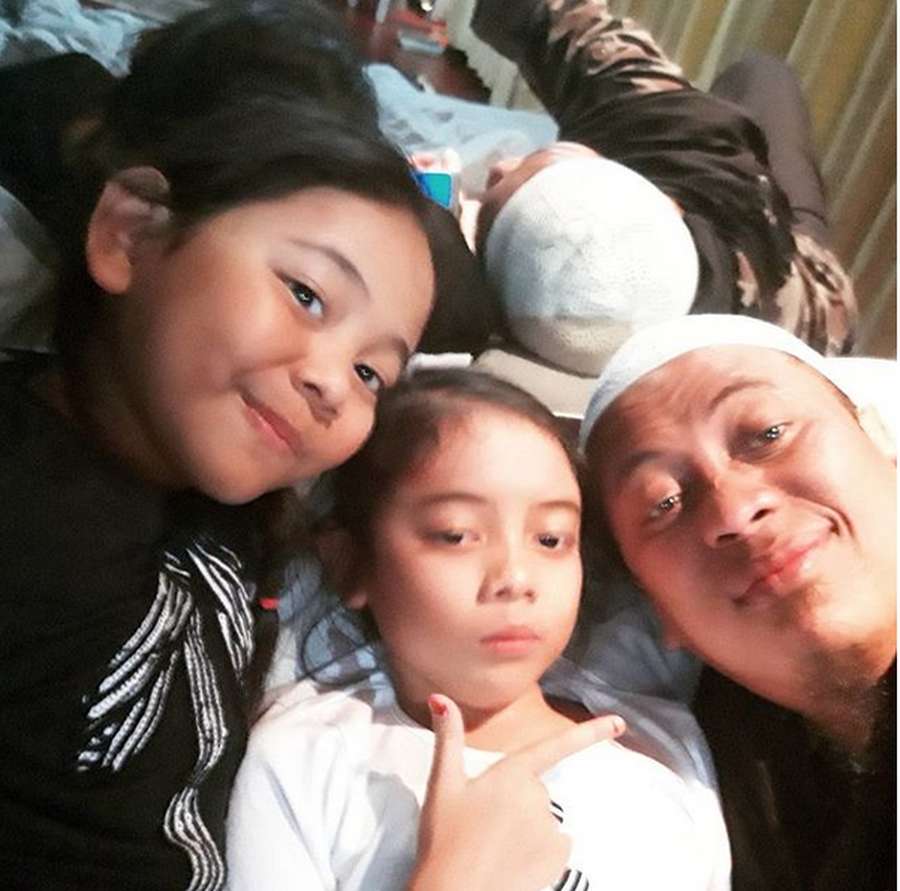 Kisah Cinta Opick Hingga Digugat Cerai Kisah Cinta Opick Hingga Digugat Cerai