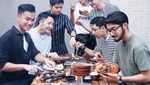 10 Foto Keseruan Rangga Mantan Personil SMASH Saat Nikmati Kopi dan Makan Enak