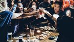 10 Foto Keseruan Rangga Mantan Personil SMASH Saat Nikmati Kopi dan Makan Enak