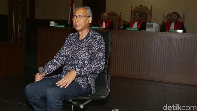 Kepala IGD RS Medika Vs dr Bimanesh Soal Rekayasa Sakit Novanto