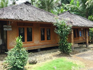 Cerita dari Kampung Adat Kuta yang Tak Boleh Bangun Rumah Bertembok
