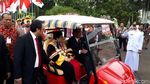 Melihat Momen Megawati Disopiri Tjahjo dan Terima Honoris Causa IPDN