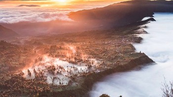 Empat kali Eugene berkesempatan melihat Matahari terbit secara langsung dengan suasana berbeda. Foto: instagram.com/e_kaspersky