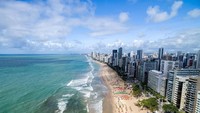 Roberto Firmino berasal dari Maceio, Brasil. Kota di bagian timur Brasil ini memiliki bentang pantai yang eksotis! (Thinkstock)