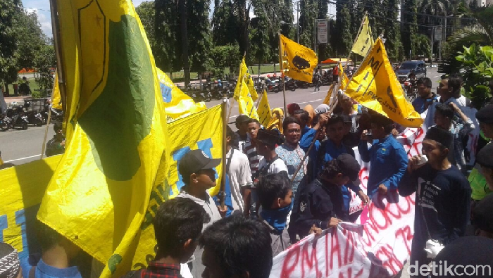 Mahasiswa Ponorogo Tolak UU MD 3
