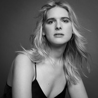 Hari Nef menjadi salah satu model trangender yang cukup ternama. Terlebih, Nef masuk ke agensi model ternama, IMG Models. Agensi yang juga menaungi top model dunia seperti Gisele Bundchen, Karlie Kloss dan juga Gigi Hadid. Nef pun masuk dalam daftar 100 orang penting di industri mode 2015 versi majalah Dazed (bersama Kendall Jenner), dan juga majalah Paper 2015 edisi Beautiful People.  Foto: Instagram