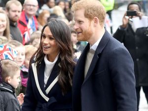 Banyak Drama Jelang Nikah, Harry Lebih Protektif pada Meghan Markle
