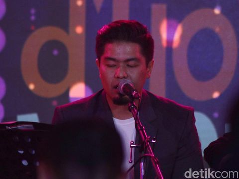 Pria Suka Perawatan Wajah Tak Jantan? Bams Eks Samsons Sih Cuek 