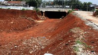 Sebagai informasi, Jalan Tol Cijago merupakan salah satu ruas dari 8 ruas jalan tol dari Jakarta Outering Road (JORR) II yang melingkari kota Jakarta, dimulai dari Bandara Soekarno Hatta di Cengkareng sampai dengan Pelabuhan di Tanjung Priok Jakarta Utara.
