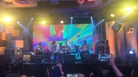Talkback saat tampil di dHOT Music Day 2018 di Kuningan City, Jakarta Selatan pada Jumat (9/3). Dicky Ardian/detikHOT