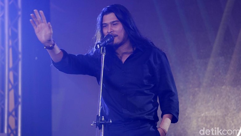 Virzha Mau Ambil Job di Malam Takbiran Asal Dapat Izin Ibunda Virzha Mau Ambil Job di Malam Takbiran Asal Dapat Izin Ibunda