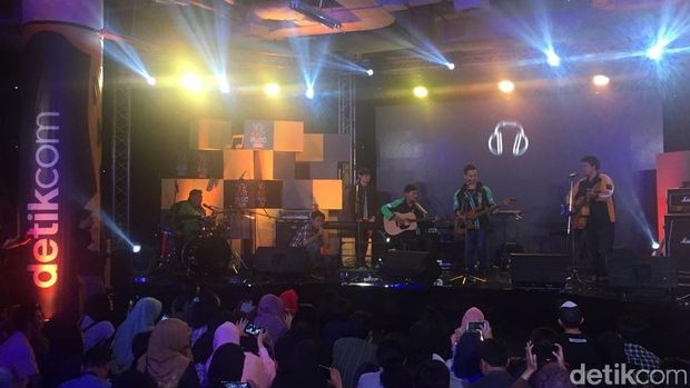 Geng Ojol Ajak Ganjar Pranowo dan Dua Menteri Nyanyi di d'HOT Music Day 2018