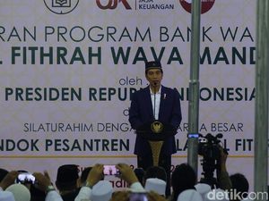 Jokowi Luncurkan Bank Wakaf Mikro di Surabaya