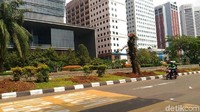 Foto: Suasana di area dari sebrang hotel davinci Jl Jend Sudirman hingga halte busway karet. (Wildan-detikcom)