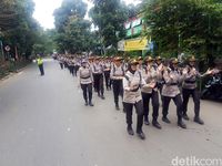 Kirab 1.300 Siswa Setukpa Hibur Warga Kota Sukabumi