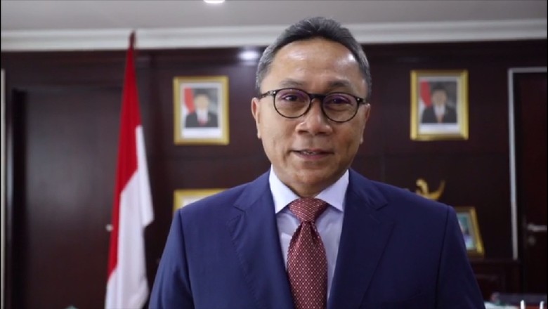 Zulkifli Hasan: Butuh Keajaiban Terbentuknya Poros Ketiga Zulkifli Hasan: Butuh Keajaiban Terbentuknya Poros Ketiga