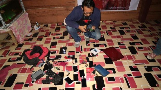 Sindikat Penipuan Undian WhatsApp Ditangkap Polisi di Sulsel