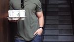 Yuk, Intip 10 Gaya Keren Yuda Bustara Saat Beraksi di Dapur!