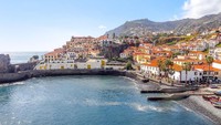 Nah, seolah tak ingin merepotkan turis, Pulau Madeira akhirnya berinisiatif untuk menggratiskan baya tes COVID-19 bagi para turis yang baru datang dan belum punya dokumen. Foto: (Thinsktock)