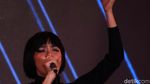 Tanayu Ajak Penonton dHOT Music Day 2018 Mengawang
